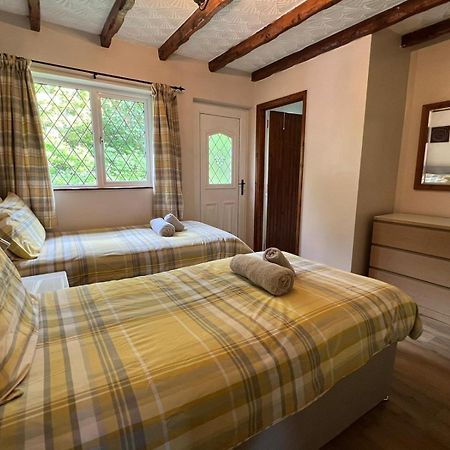 Cwmbach Guest House Ніт Екстер'єр фото