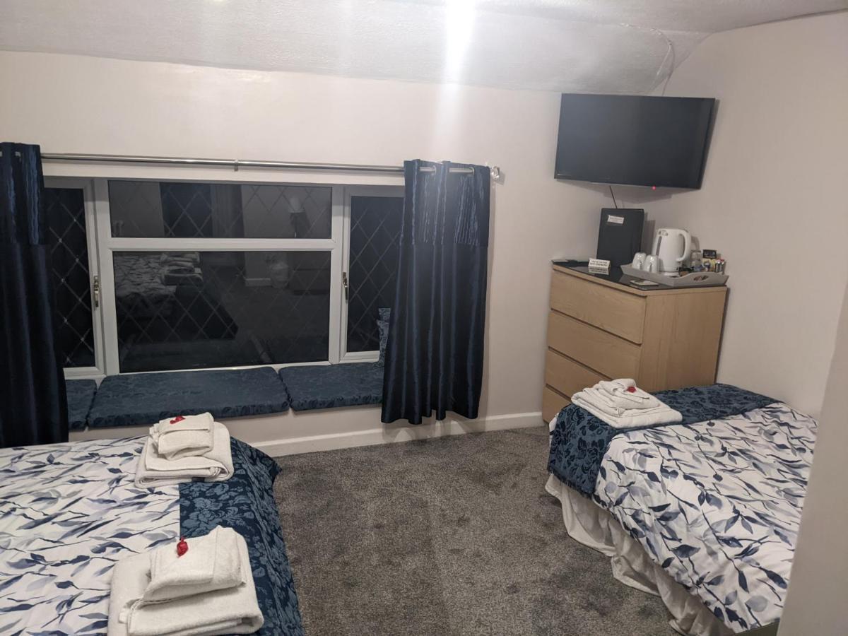 Cwmbach Guest House Ніт Екстер'єр фото