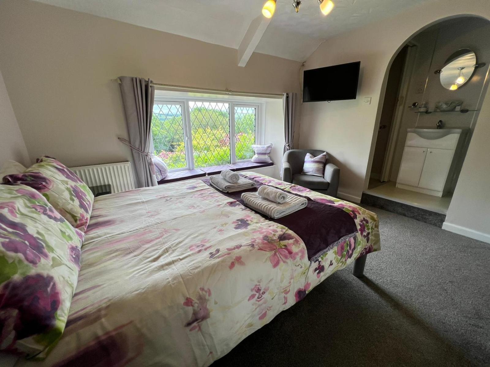 Cwmbach Guest House Ніт Номер фото